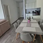 Novi Lux Apartament
