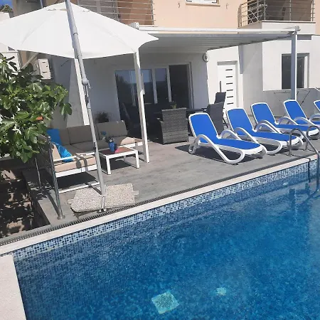 Apartament Novi Lux *
